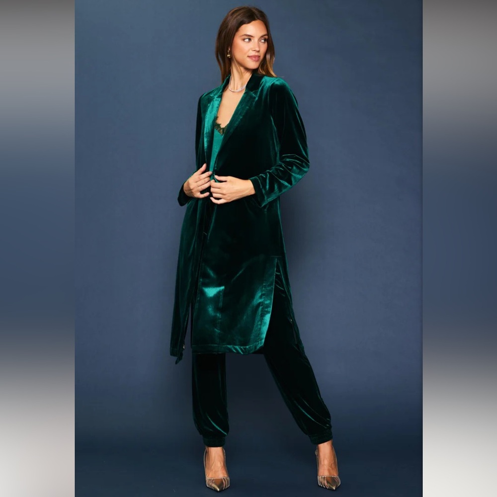 NWT, Skies are Blue brand, Hunter Green, Velvet Duster, Size S